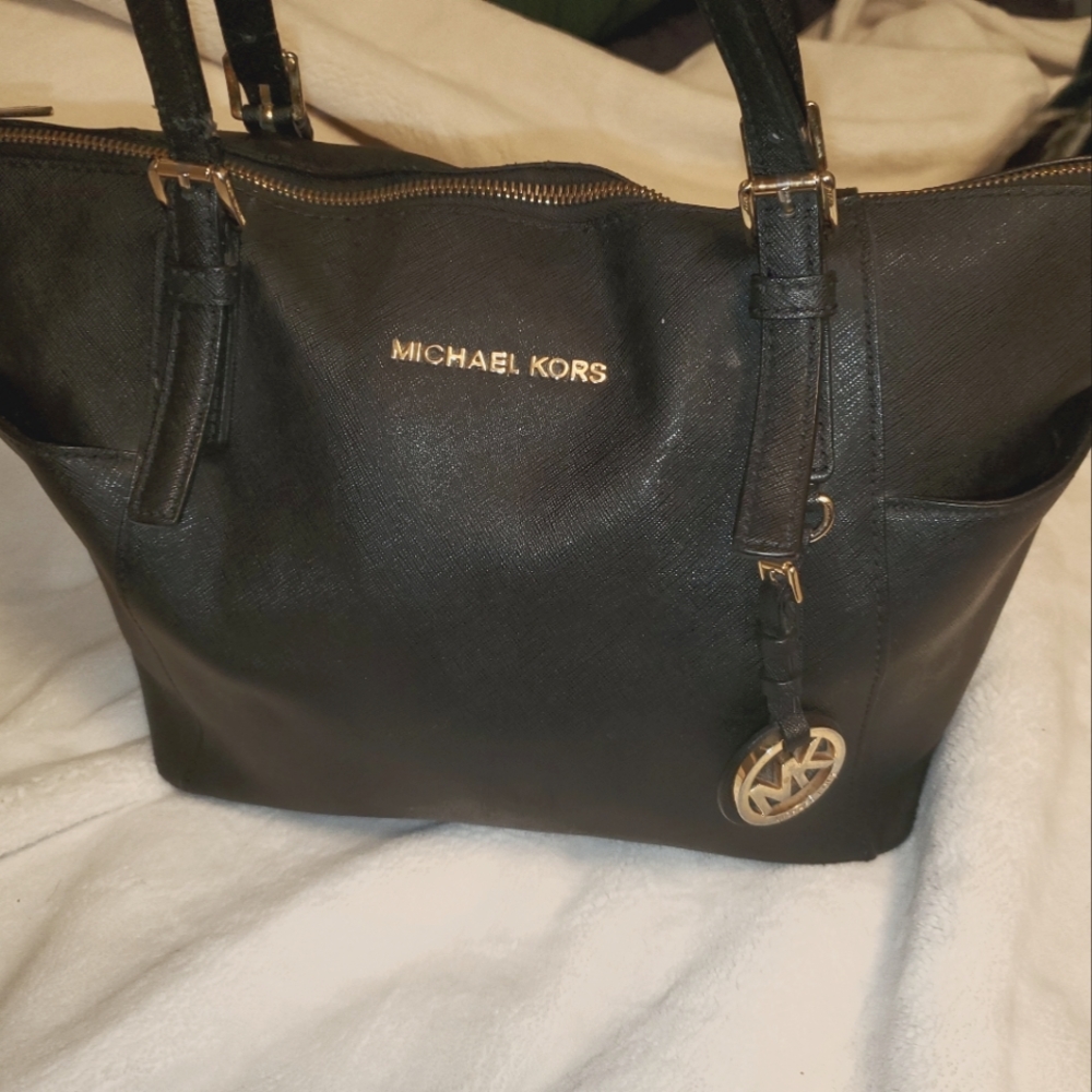 MICHAEL Michael KorsJet Set East West Top Zip Tote Black and Gold
